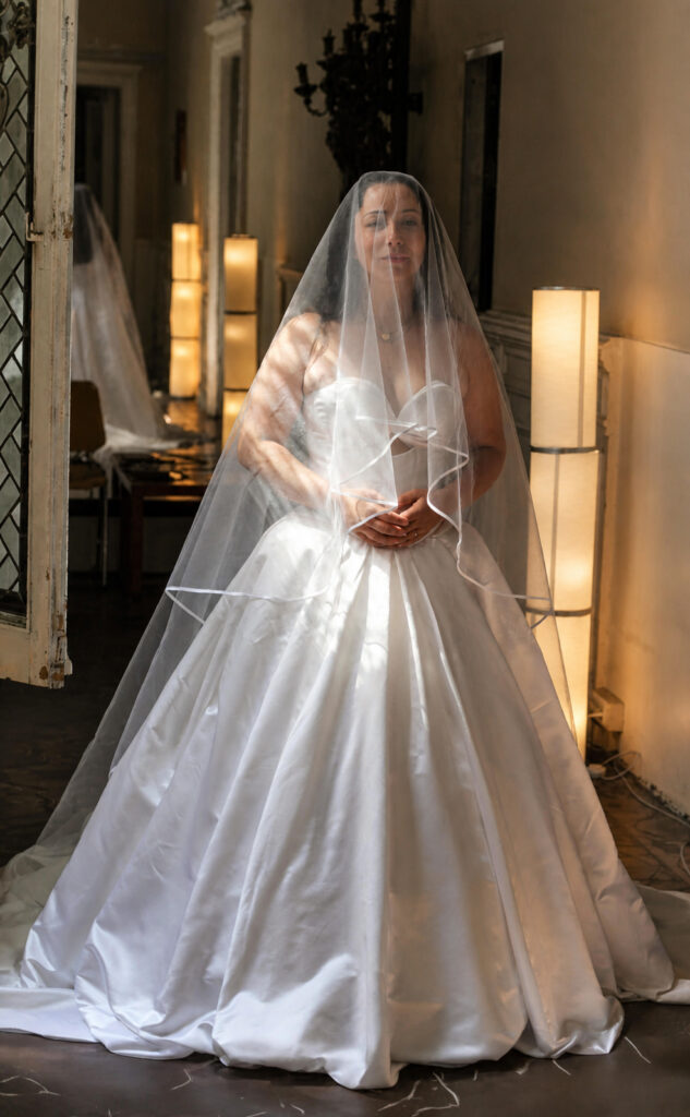 Robe de mariée sur mesure en satin à Montpellier